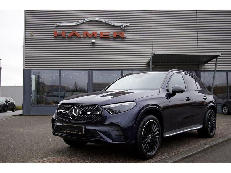Blau Gebraucht 2023 Mercedes GLC300e Premium SUV | 55.900 € (Fairer Preis) - Bild 1/4