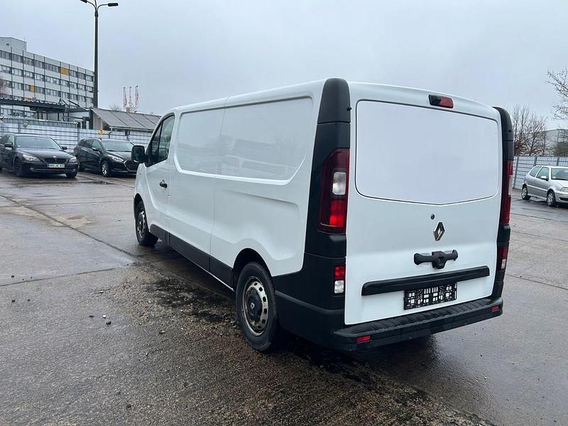 Gebraucht Renault Trafic 125 PS (91 kW) 2019 Weiß Van / Kleinbus