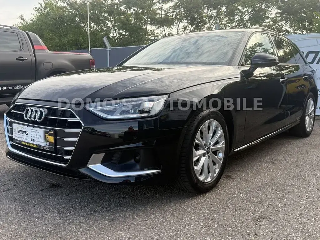 Gebraucht Audi A4 Business 163 PS (119 kW) 2023 Schwarz Kombi