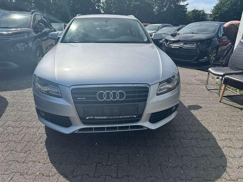 Silber Gebraucht 2009 Audi A4 Attraction Kombi | 3.900 € (Superpreis) - Bild 1/4
