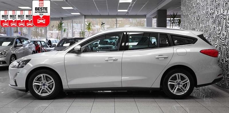 Gebraucht Ford Focus Cool & Connect 120 PS (88 kW) 2021 Silber Kombi