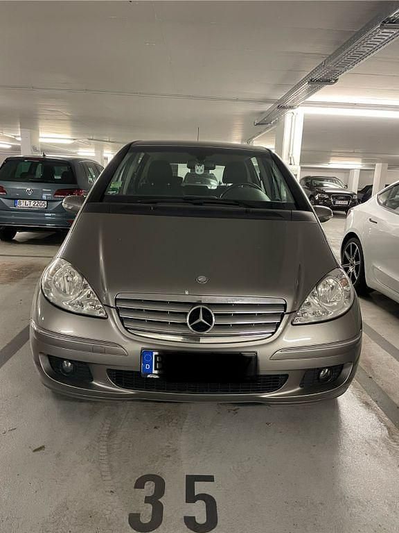 Grau Gebraucht 2006 Mercedes A170 Elegance Limousine | 2.000 € (Superpreis) - Bild 1/4