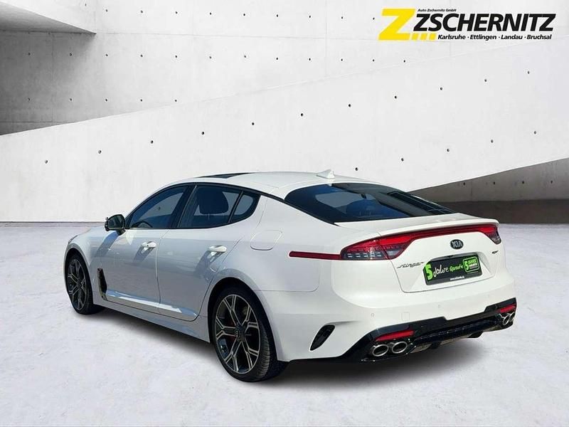 Gebraucht Kia Stinger GT 366 PS (269 kW) 2021 (swp) snow white pearl Kleinwagen