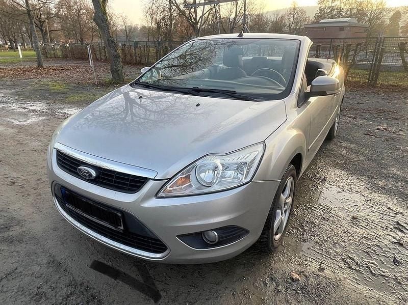 Silber Gebraucht 2010 Ford Focus Cabriolet Trend Cabrio | 2.950 € (Guter Preis) - Bild 1/4