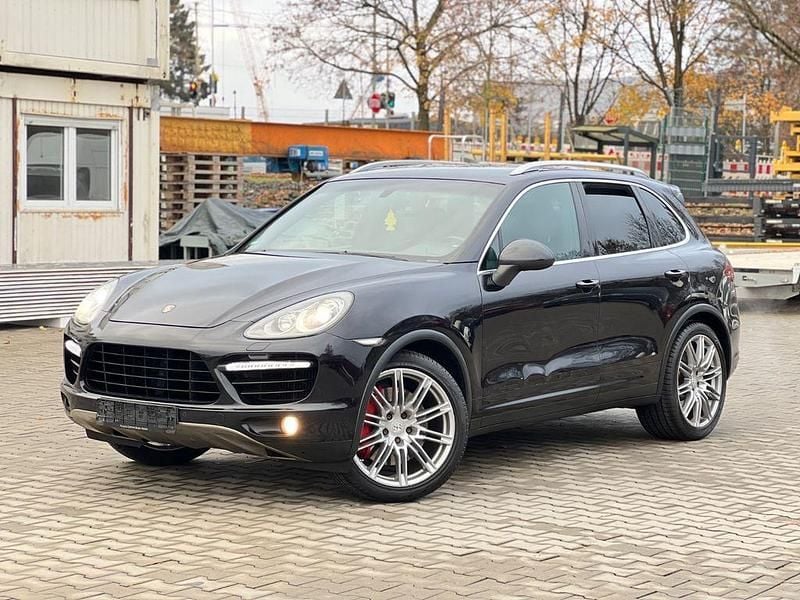 Schwarz Gebraucht 2011 Porsche Cayenne Turbo Black Edition SUV | 12.499 € (Superpreis) - Bild 1/4