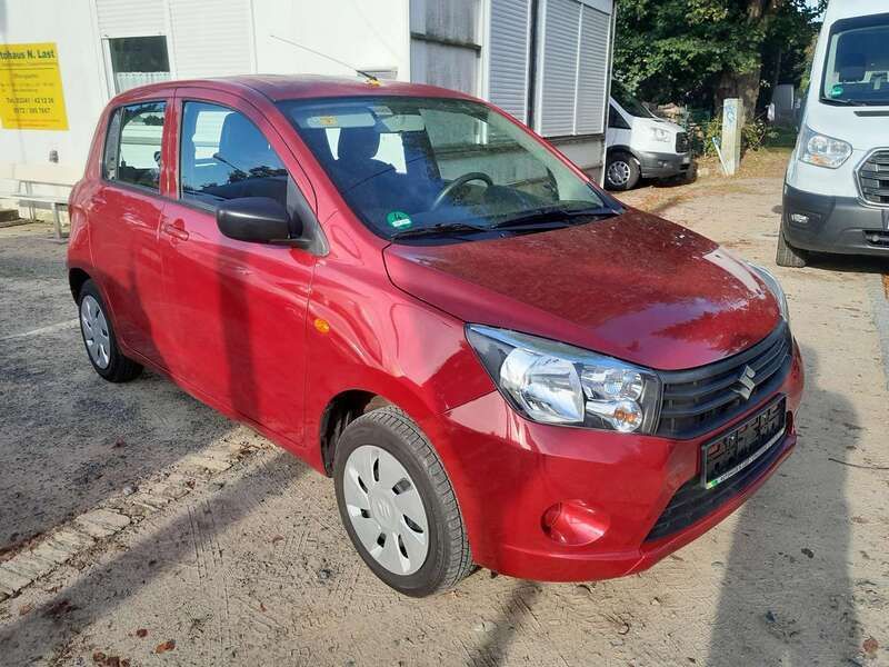 Rot Gebraucht 2018 Suzuki Celerio Kleinwagen | 10.950 € (Etwas zu teuer) - Bild 1/4