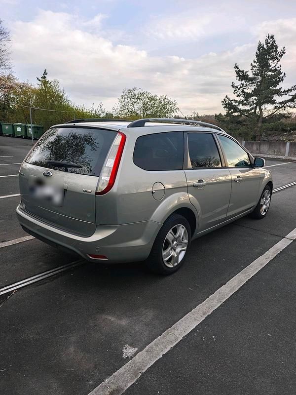 Gebraucht Ford Focus 90 PS (66 kW) 2010 Kombi