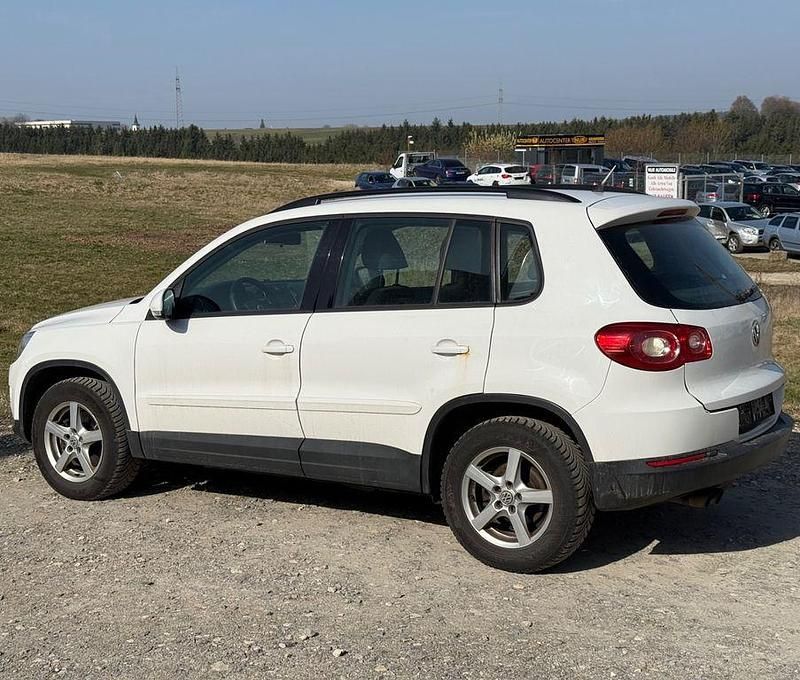 Gebraucht VW Tiguan 140 PS (102 kW) 2009 Weiß SUV
