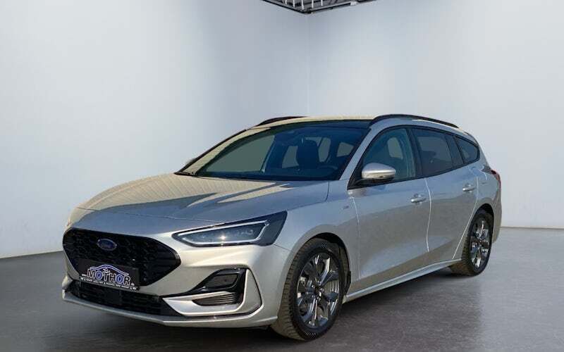 Silber Gebraucht 2024 Ford Focus ST-Line Kombi | 25.979 € (Guter Preis) - Bild 1/4