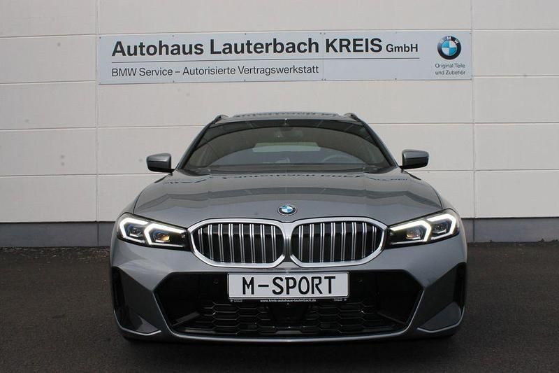 Gebraucht BMW 320 M Sport 184 PS (135 kW) 2024 Grau Kombi