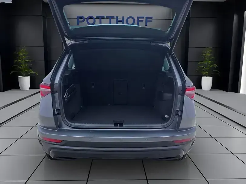 Gebraucht Skoda Karoq Tour 116 PS (85 kW) 2023 Grau SUV