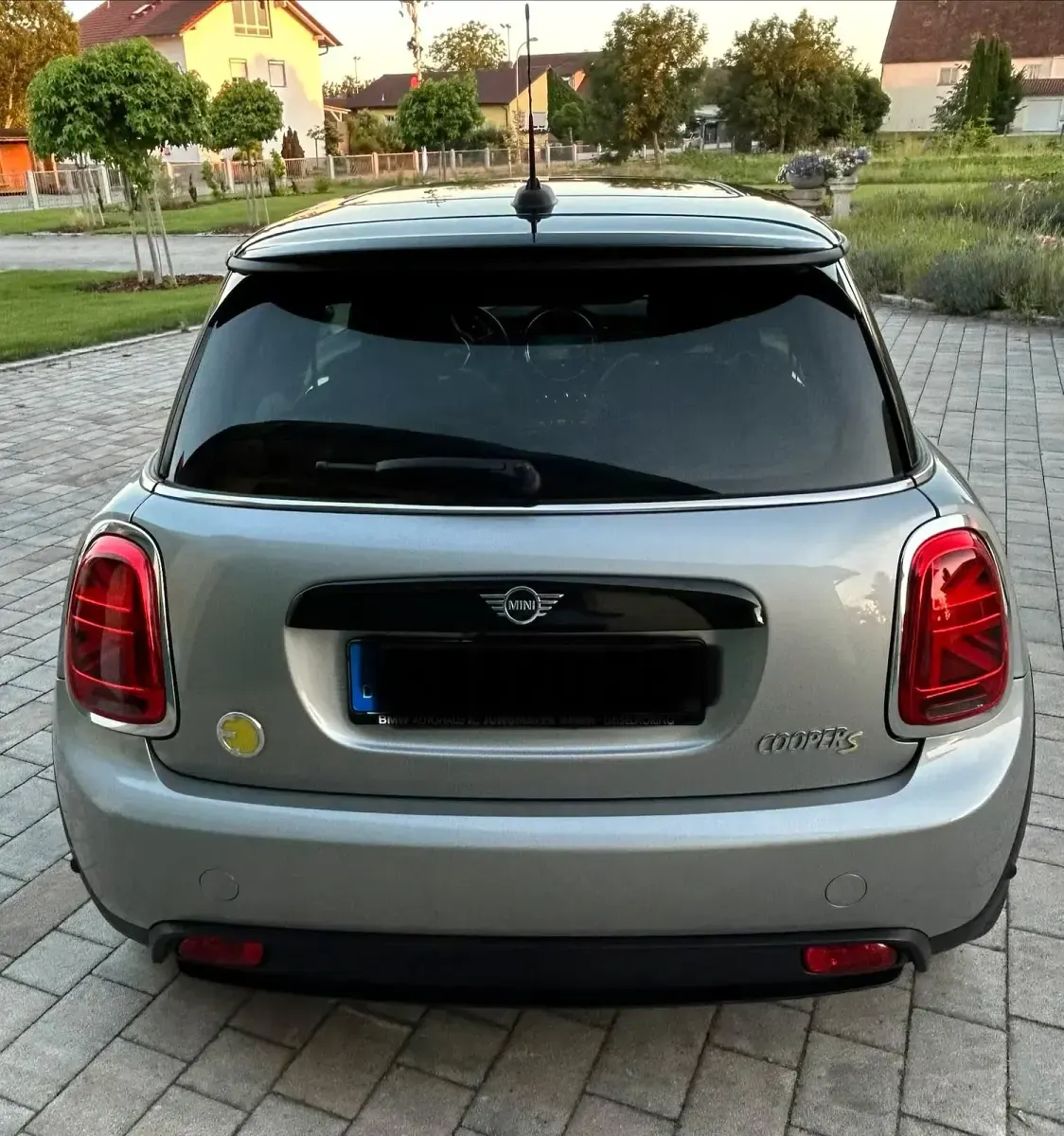 Gebraucht Mini Cooper SE 135 kW (184 PS) 2022 Silber Kleinwagen