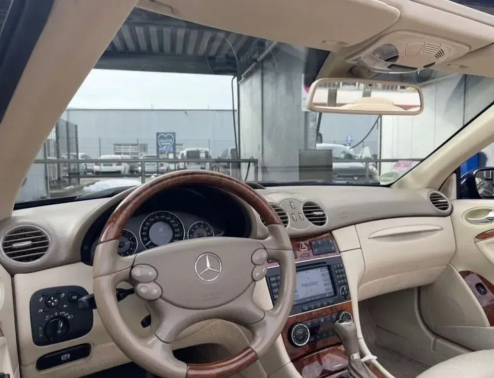 Gebraucht Mercedes CLK350 272 PS (200 kW) 2007 Blau Cabrio