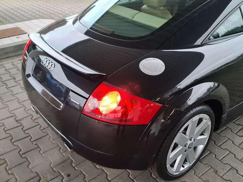 Gebraucht Audi TT 224 PS (164 kW) 2004 Ebonyschwarz perleffekt Coupé