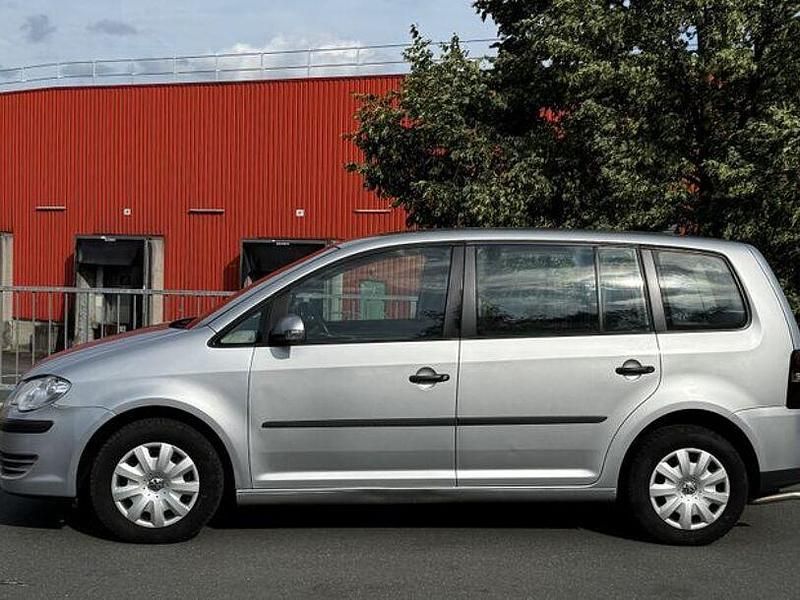 Gebraucht VW Touran 109 PS (80 kW) 2008 Silber Van / Kleinbus