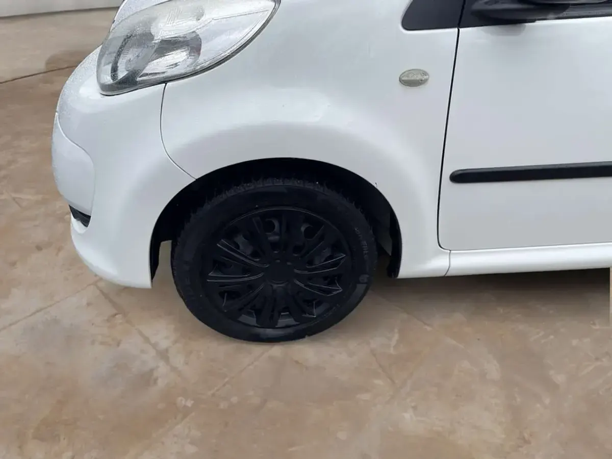 Gebraucht Citroën C1 68 PS (50 kW) 2011 Blanc lipizan Kleinwagen