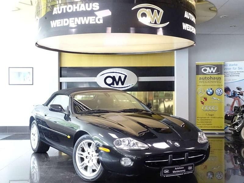 Gebraucht Jaguar XK8 284 PS (208 kW) 2003 Schwarz metallic Cabrio