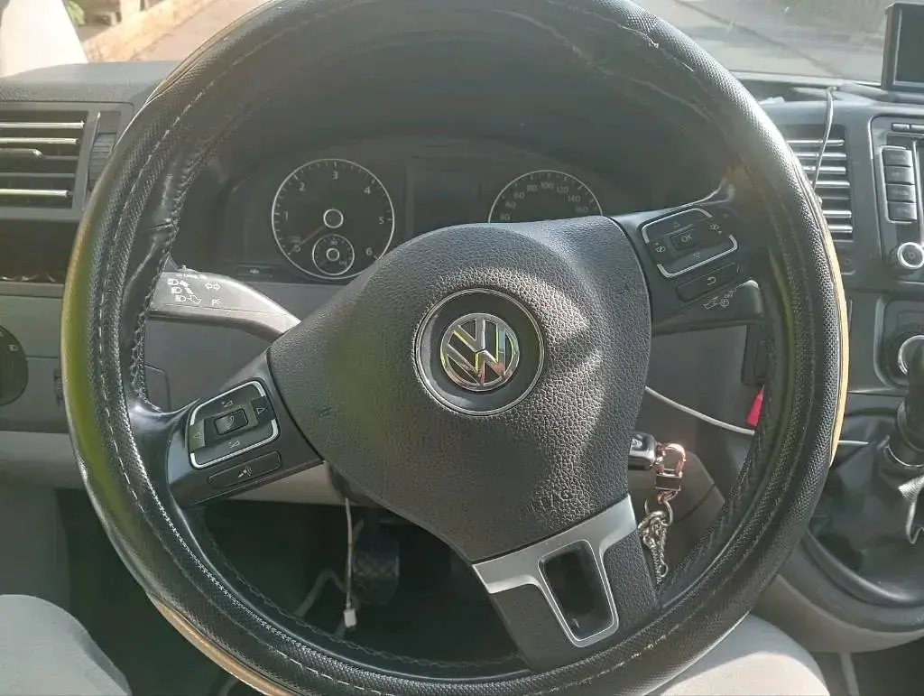 Usado VW Caravelle 180 CV (132 kW) 2010 Plateado Van