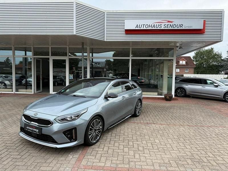 Silber Gebraucht 2019 Kia ProCeed GT-Line Kleinwagen | 16.990 € (Fairer Preis) - Bild 1/4