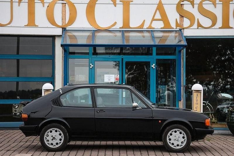 Schwarz Gebraucht 1982 Alfa Romeo Alfasud Ti Cabrio | 10.800 € - Bild 1/4