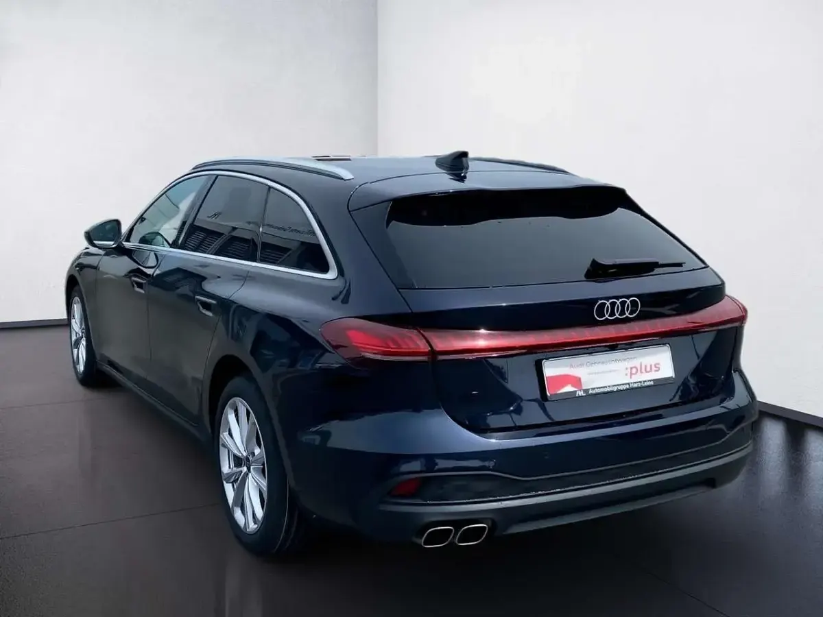 Gebraucht Audi A5 Sport 204 PS (150 kW) 2025 Firmamentblau metallic Kombi