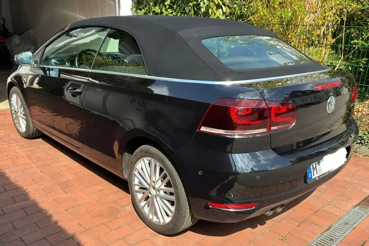 Gebraucht VW Golf Cabriolet Cup 122 PS (89 kW) 2014 Schwarz Cabrio