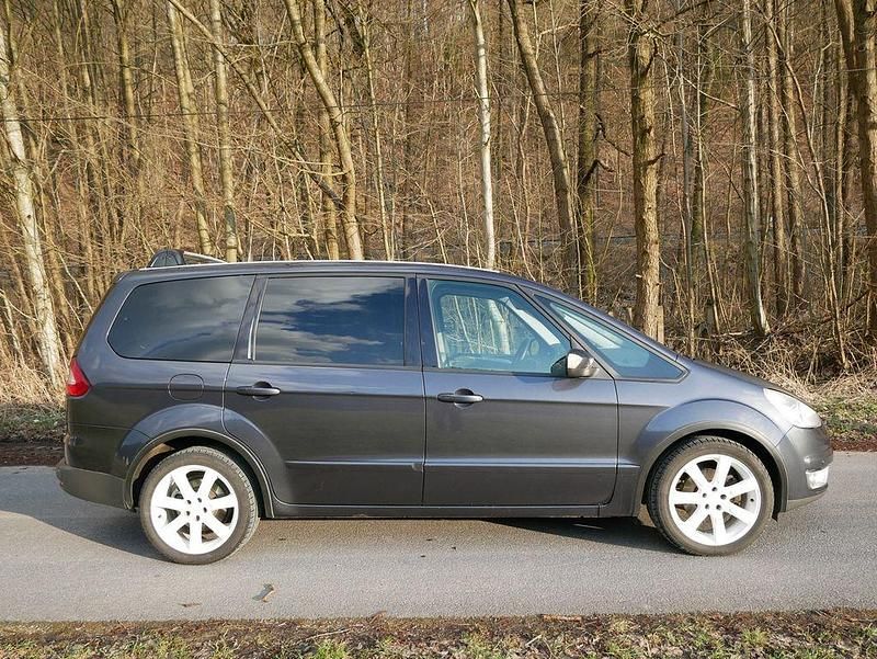 Gebraucht Ford Galaxy Trend 160 PS (117 kW) 2008 Grau Van / Kleinbus