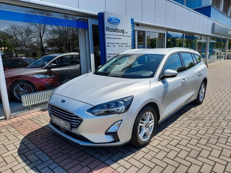 Silber Gebraucht 2021 Ford Focus Cool & Connect Kombi | 23.490 € (Fairer Preis) - Bild 1/4