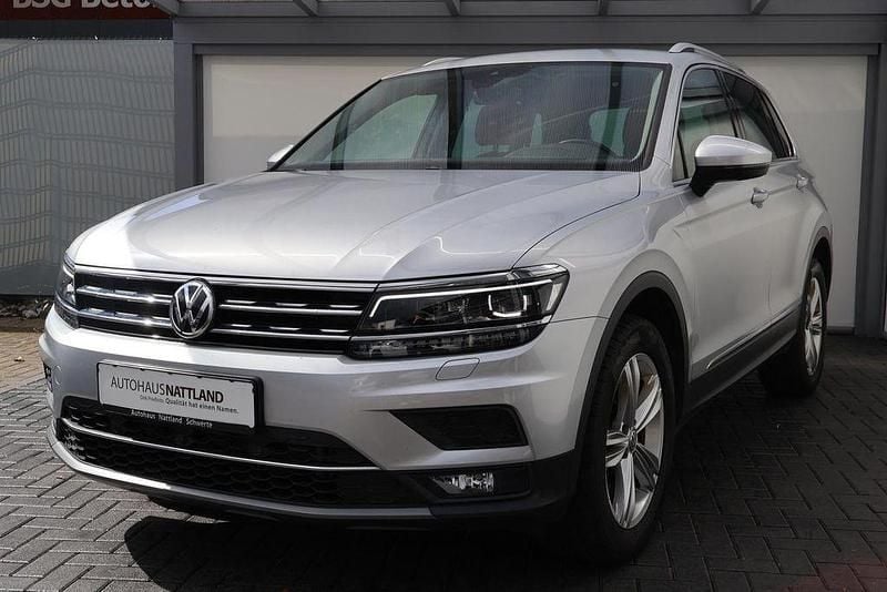 Gebraucht VW Tiguan Highline 239 PS (175 kW) 2020 Reflexsilber SUV