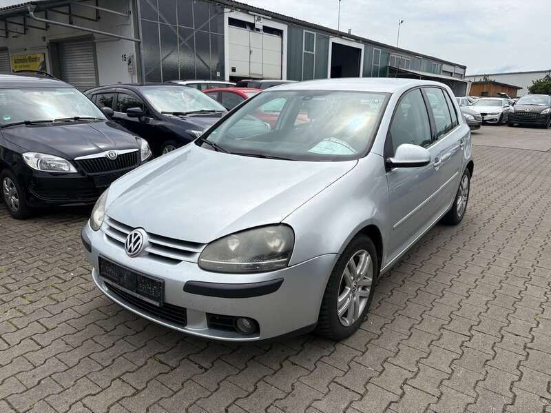 Reflexsilber metallic Gebraucht 2008 VW Golf VI Edition Kleinwagen | 1.750 € (Guter Preis) - Bild 1/4