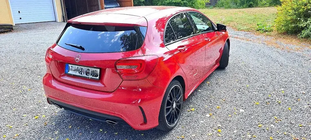 Gebraucht Mercedes A180 AMG line 122 PS (89 kW) 2013 Rot Kleinwagen