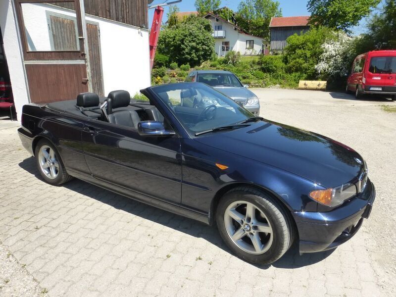 Blau Gebraucht 2004 BMW 318 Cabriolet Cabrio | 9.750 € (Etwas zu teuer) - Bild 1/4