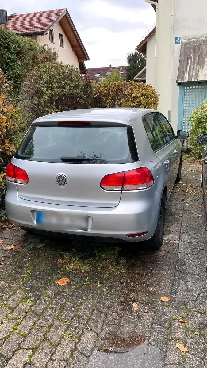 Gebraucht VW Golf VI 105 PS (77 kW) 2010 Silber Kleinwagen
