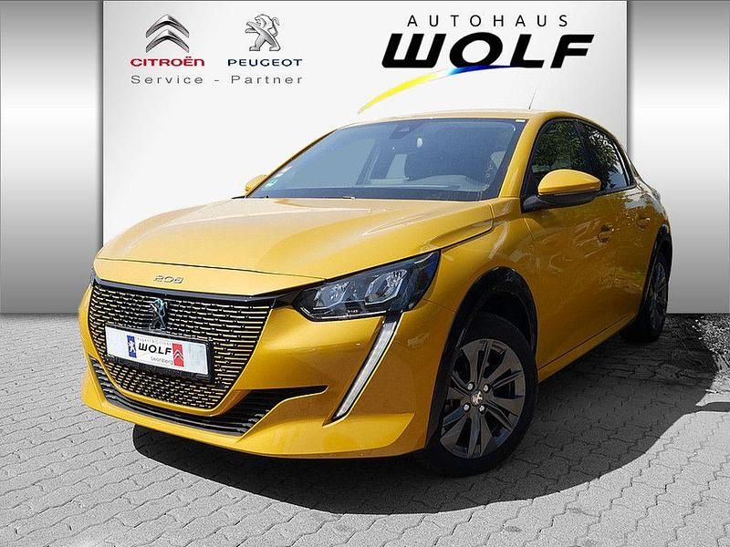 Faro gelb Gebraucht 2021 Peugeot e-208 Allure Kleinwagen | 16.900 € (Fairer Preis) - Bild 1/4