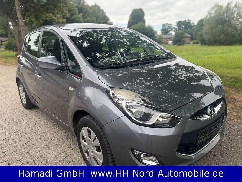 Gebraucht Hyundai ix20 90 PS (66 kW) 2012 Grau Kleinwagen