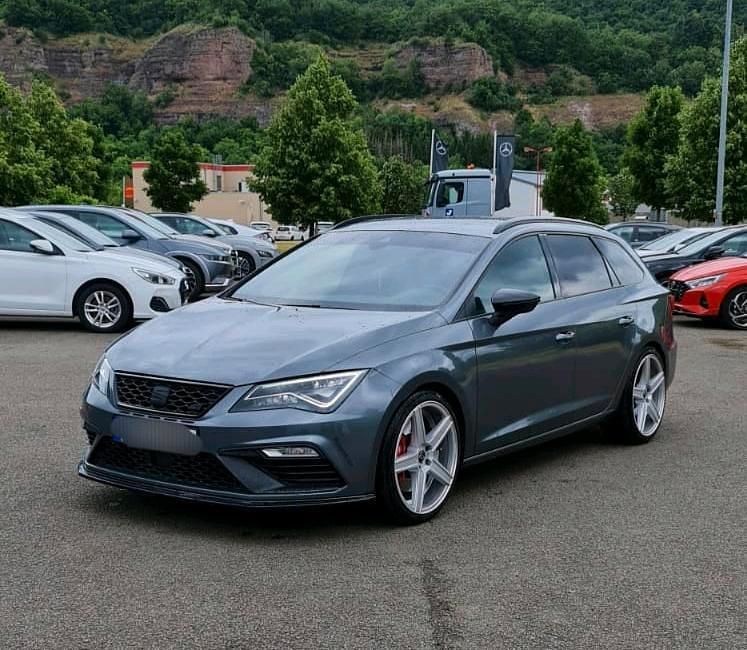 Gebraucht Seat Leon 4Drive 2018 Grau Kombi