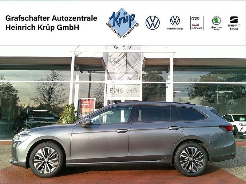 Grau Gebraucht 2024 Skoda Superb Selection Limousine | 31.990 € (Guter Preis) - Bild 1/3