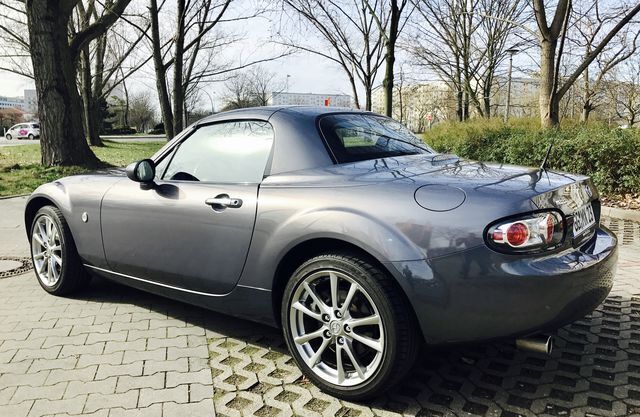 Gebraucht Mazda MX5 126 PS (92 kW) 2009 Grau metallic Cabrio