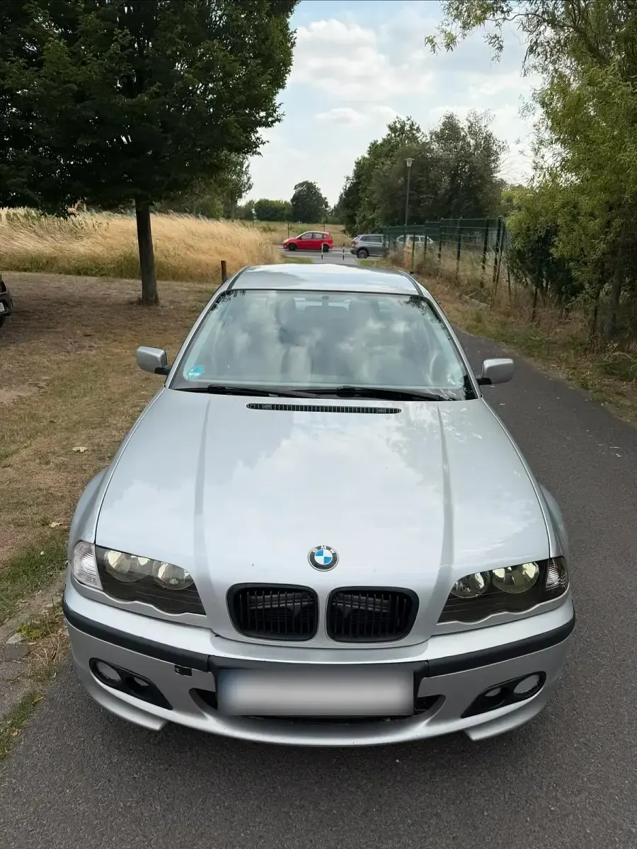 Gebraucht BMW 316 105 PS (77 kW) 1999 Silber Limousine