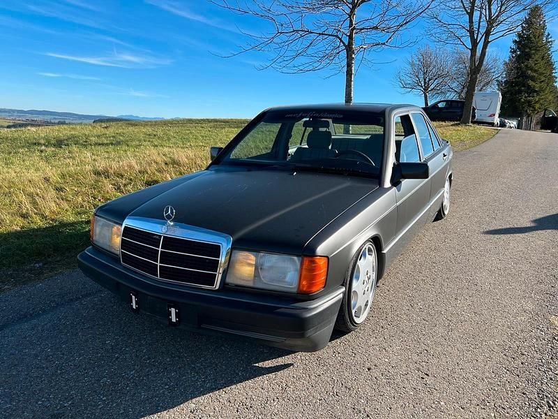 Gebraucht Mercedes 190 109 PS (80 kW) 1992 Grau Limousine