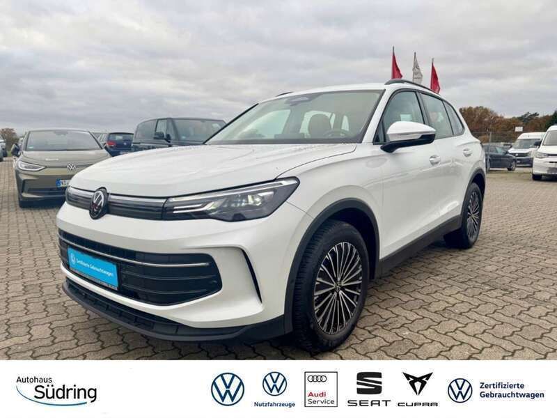 Oryxweiß perlmutteffekt Gebraucht 2024 VW Tiguan Life SUV | 39.999 € (Teuer) - Bild 1/4
