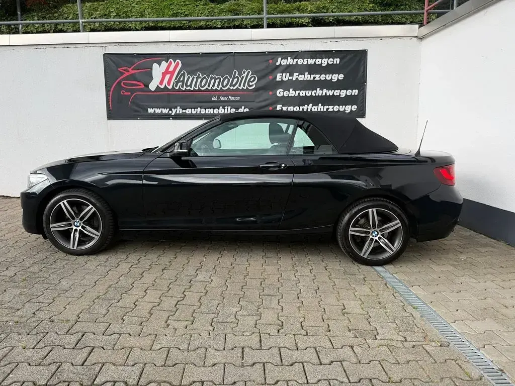 Gebraucht BMW 220 Sport Line 190 PS (139 kW) 2017 Schwarz Cabrio