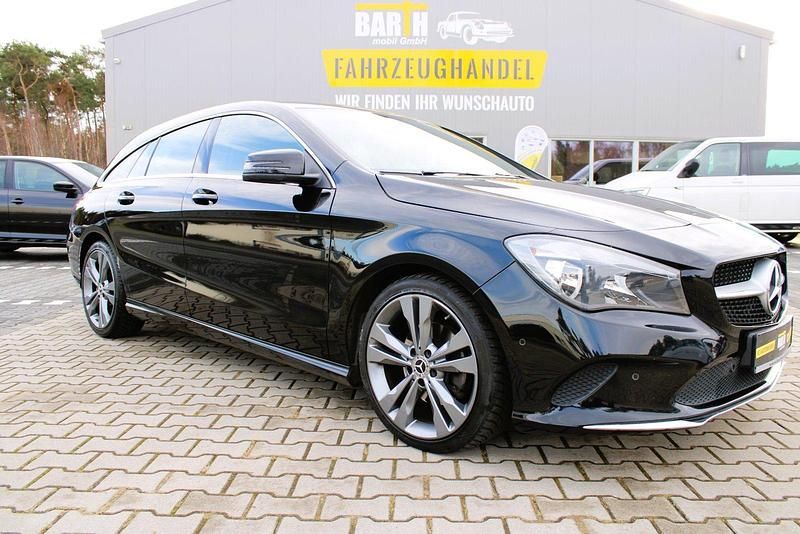 Gebraucht Mercedes CLA180 122 PS (89 kW) 2018 Schwarz Limousine