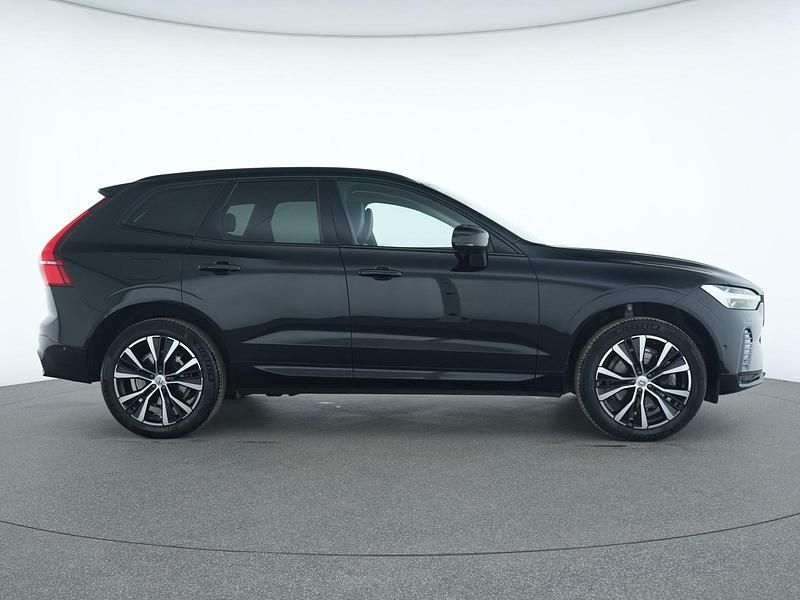 Gebraucht Volvo XC60 Ultimate 250 PS (183 kW) 2022 Onyx black SUV
