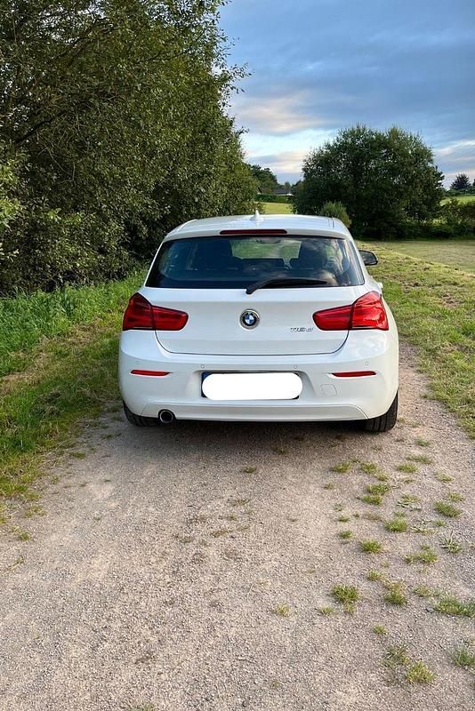 Gebraucht BMW 116 116 PS (85 kW) 2017 Weiß Kleinwagen