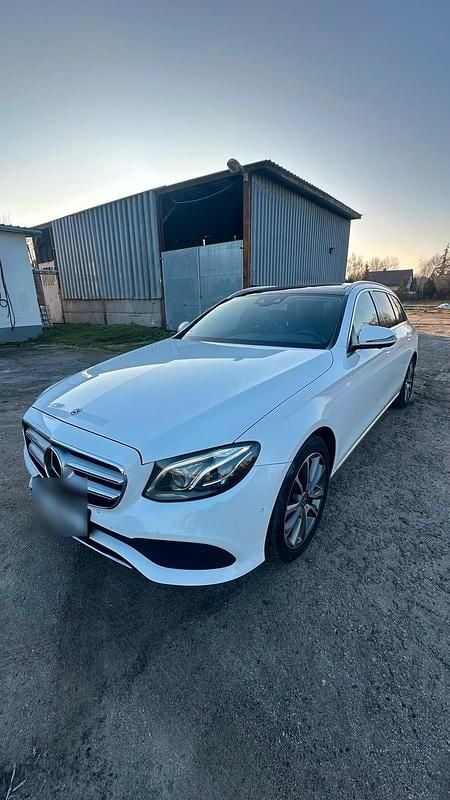 Gebraucht Mercedes E350 258 PS (189 kW) 2017 Weiß Kombi