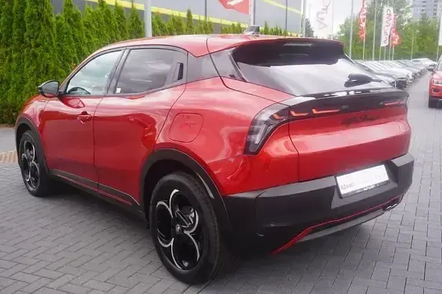 Neu Alfa Romeo Junior Edizione Speciale 145 PS (106 kW) 2026 Rot SUV