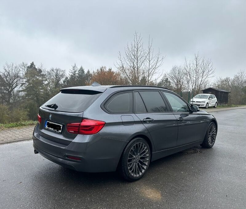 Gebraucht BMW 316 Advantage 116 PS (85 kW) 2015 Grau Kombi