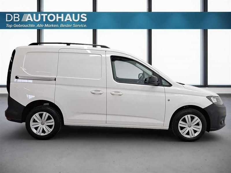Gebraucht VW Caddy 102 PS (75 kW) 2023 Weiß Van / Kleinbus