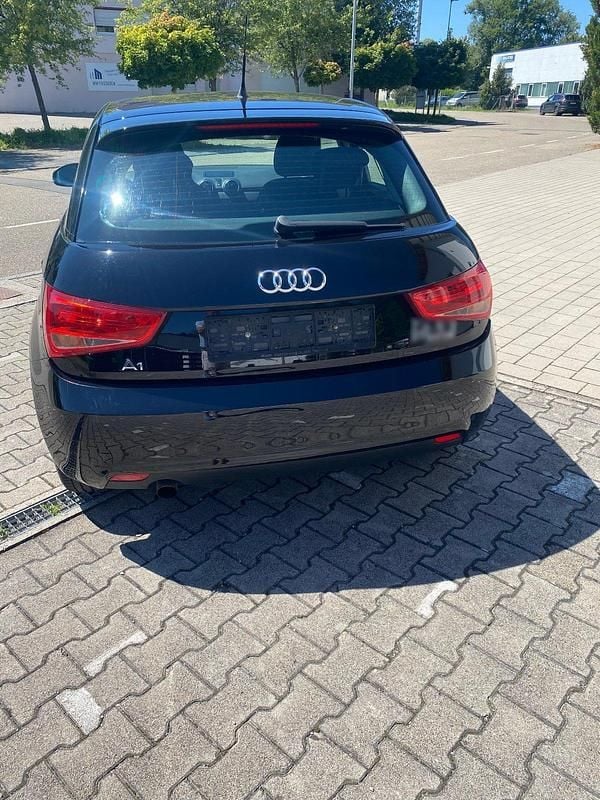 Gebraucht Audi A1 86 PS (63 kW) 2013 Schwarz Kleinwagen